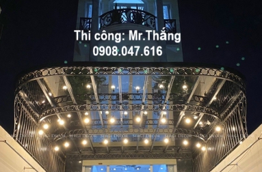 Ứng dụng làm mái canopy của tấm Aluminium, tấm lấy sáng Polycarbonate