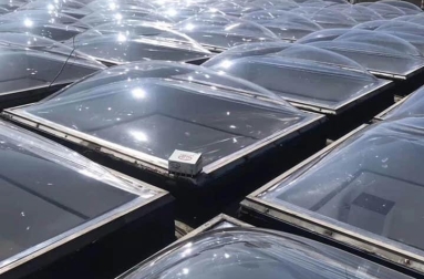 Tấm lợp lấy sáng Polycarbonate - Vật Liệu có khả năng truyền sáng và cản nhiệt tốt